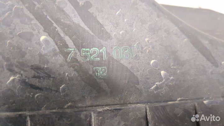 Корпус воздушного фильтра BMW 5 E60, 2003