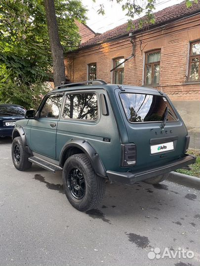 LADA 4x4 (Нива) 1.7 МТ, 2010, битый, 150 000 км