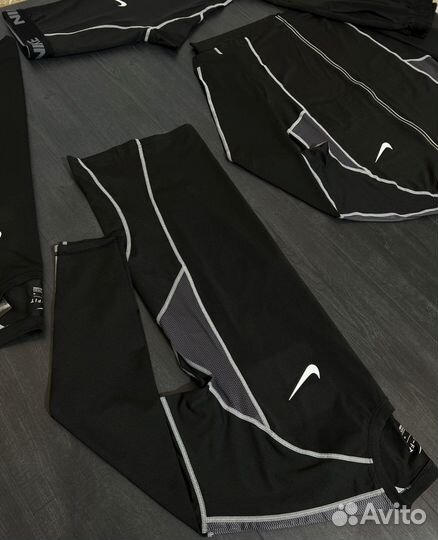 Компрессионный тренировочный костюм Nike 5 в 1