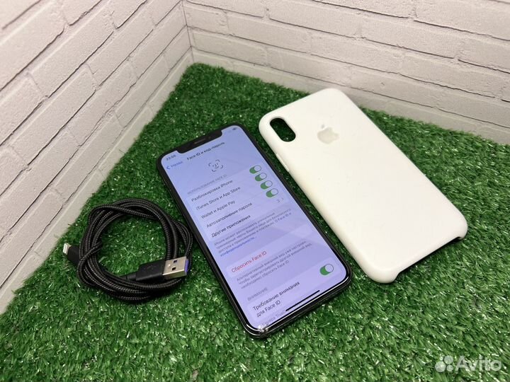 iPhone X, 64 ГБ