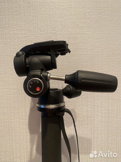 Монопод Manfrotto 680B + голова Manfrotto 804RC2