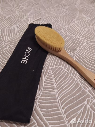 Щётка для сухого массажа Riche