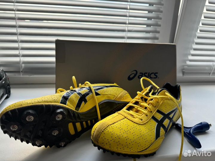 Шиповки Asics 38