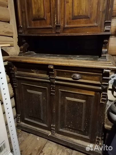 Антикварный буфет