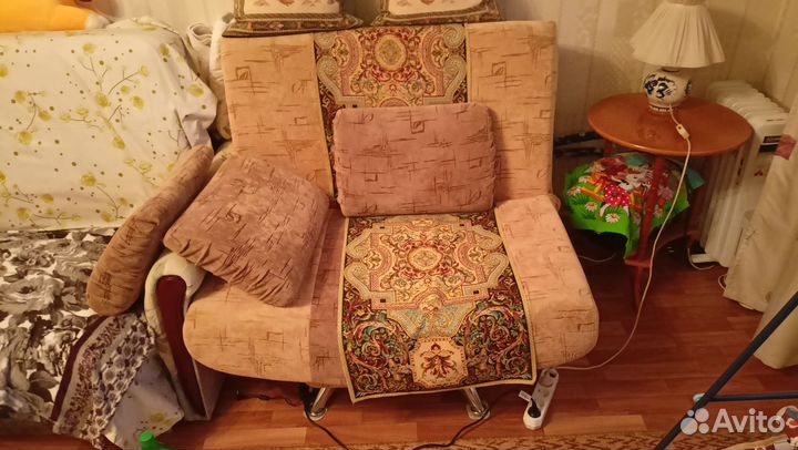 Диван и кресло бу