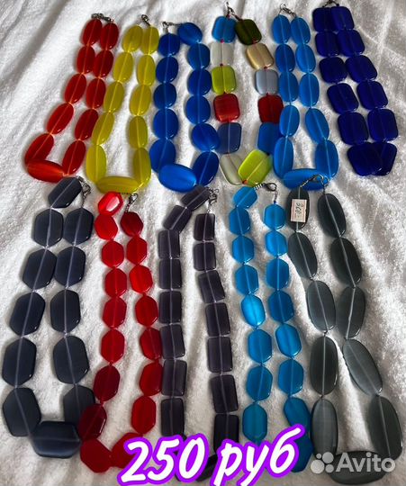 Бусы из натуральных камней