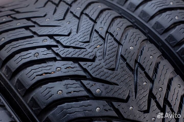 Nokian Tyres Hakkapeliitta 8 SUV 265/60 R18 114T