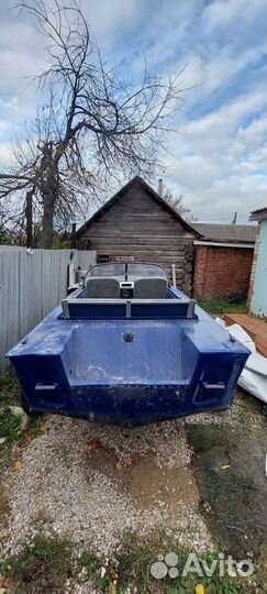 Лодка Днепр