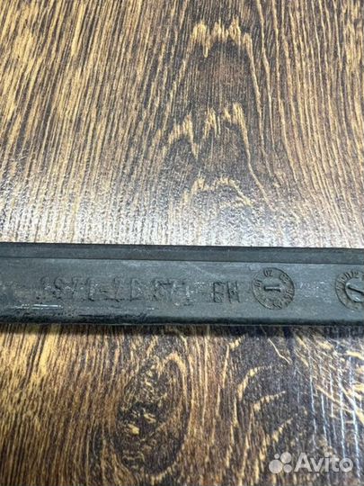 Молдинг лобового стекла передний Ford Mondeo III