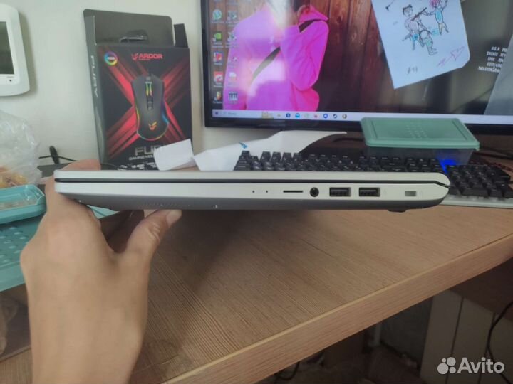 Ноутбук asus