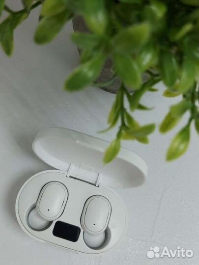 Беспроводные наушники новые