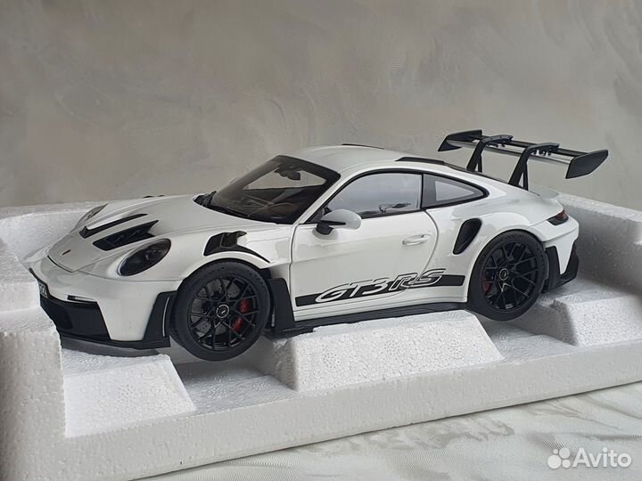 Porsche gt3rs 1:18