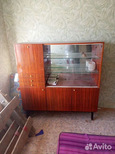 Сервант СССР отдам