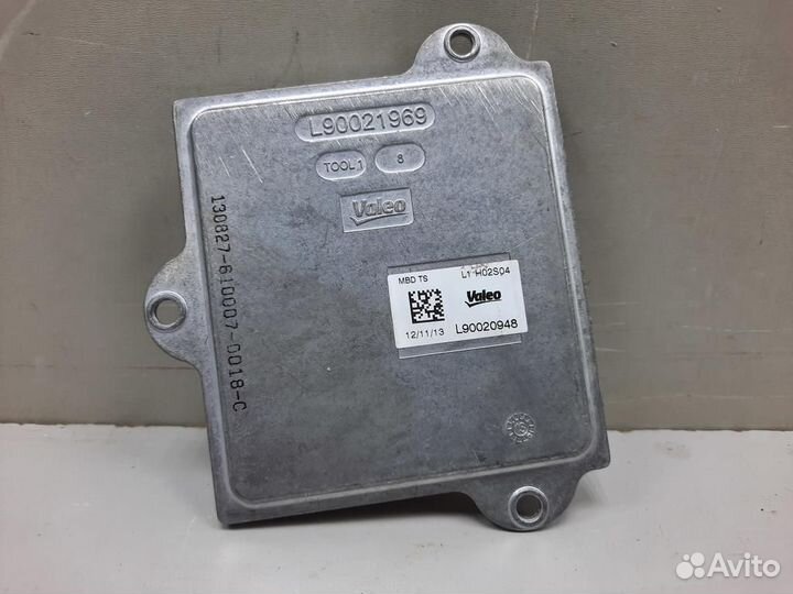 Блок розжига фары правой range rover 4 89089352