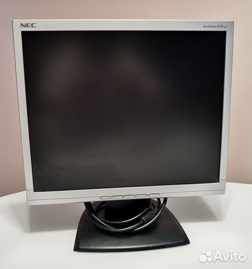 Монитор NEC AccuSync LCD73V, 17 дюймов