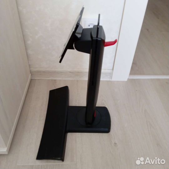 Кронштейн для монитора