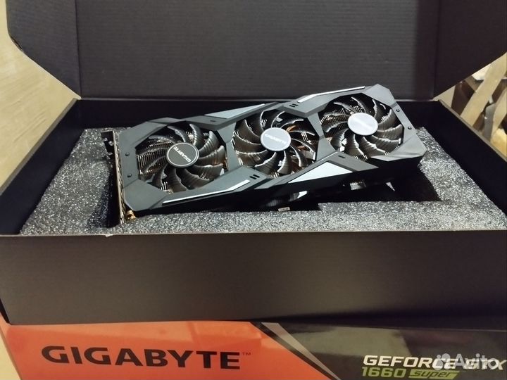 Видеокарта Gigabyte GTX 1660 Super