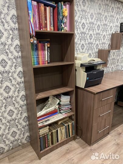 Школьный уголок