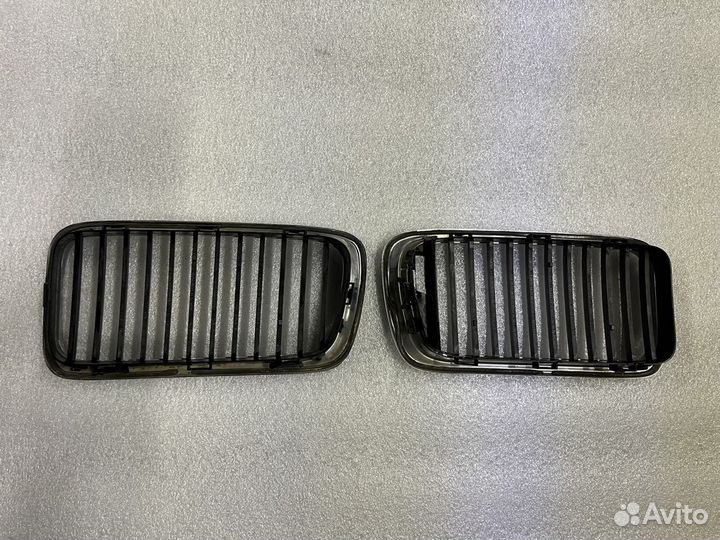 Решетки капота ноздри BMW E38 дорестайлинг