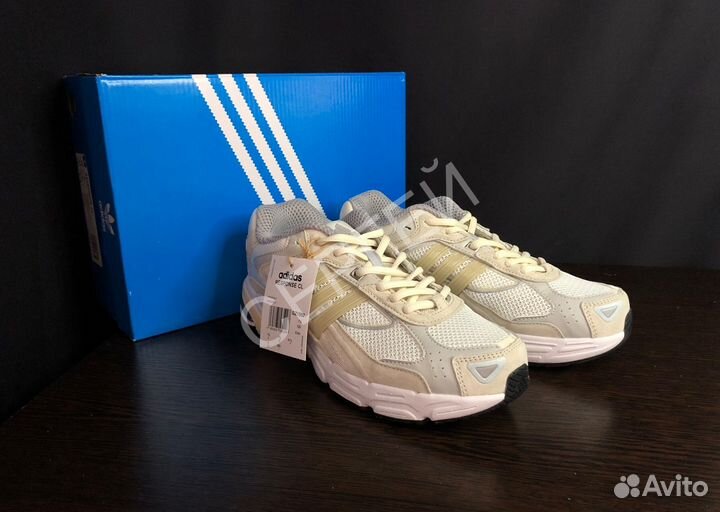 Adidas Response CL