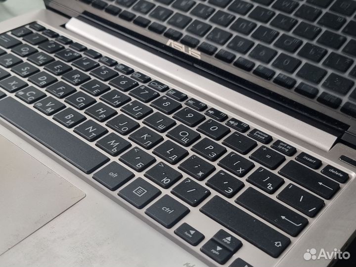 Ноутбук asus
