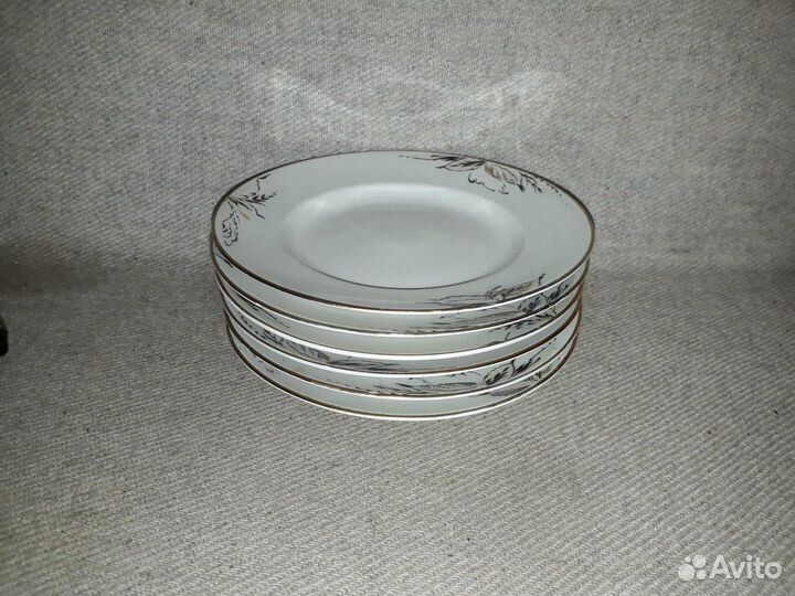 Пирожковые десертные тарелки Жемчужный лфз СССР