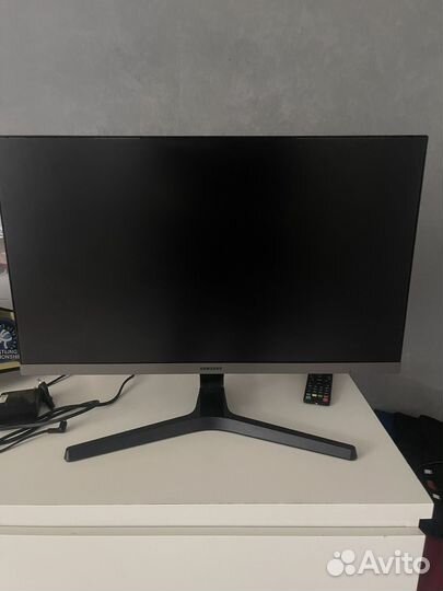 Монитор Samsung