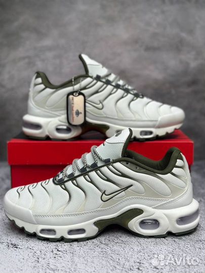 Кроссовки Nike Air Max Tn Plus