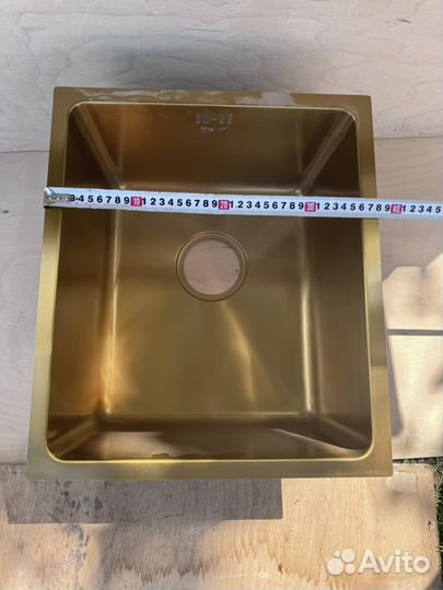 Мойка для кухни стальная
