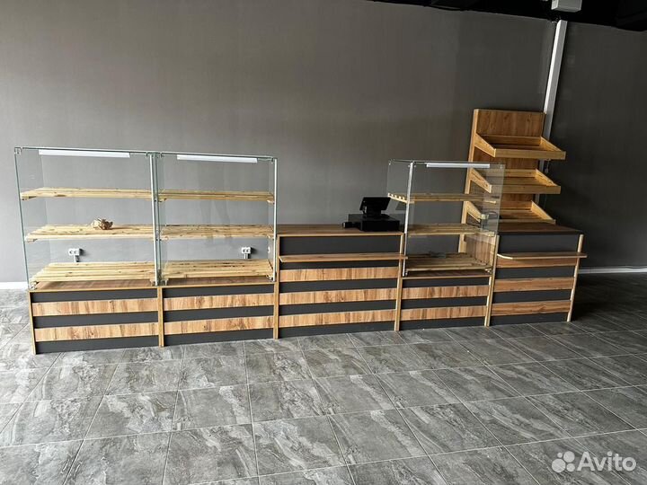 Полка витрина