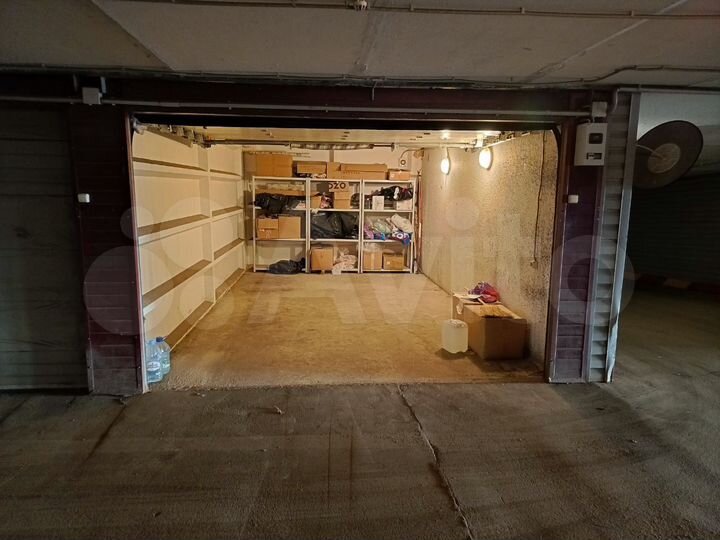 Машиноместо, 18 м²