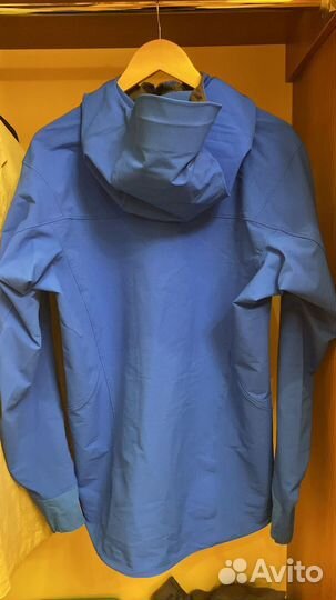 Ветроваа Arc'teryx Beta LT