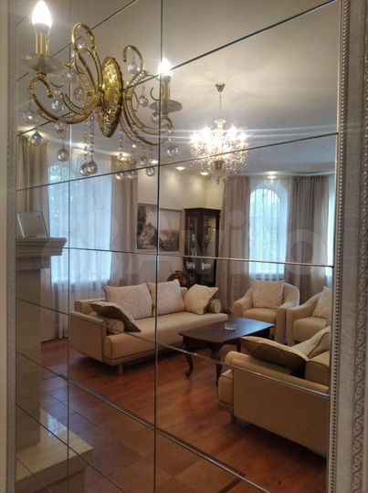 Коттедж 430 м² на участке 15 сот.