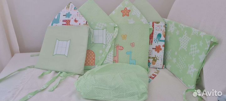 Бортики в кроватку