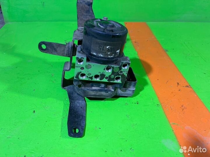 Блок abs Hyundai Tucson 4WD G4GC 2004