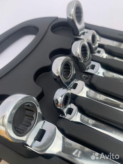 Набор ключей трещоток с плавающими головками 7в1