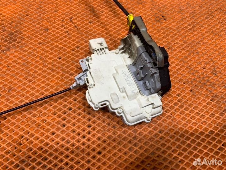 Замок двери Audi A6 C7 4G cgwb 2012