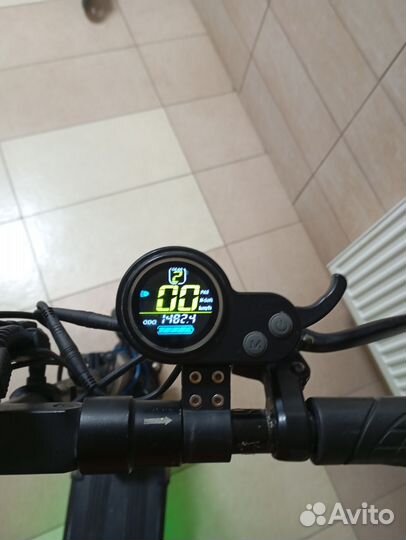 Самокат взрослый электрический бу