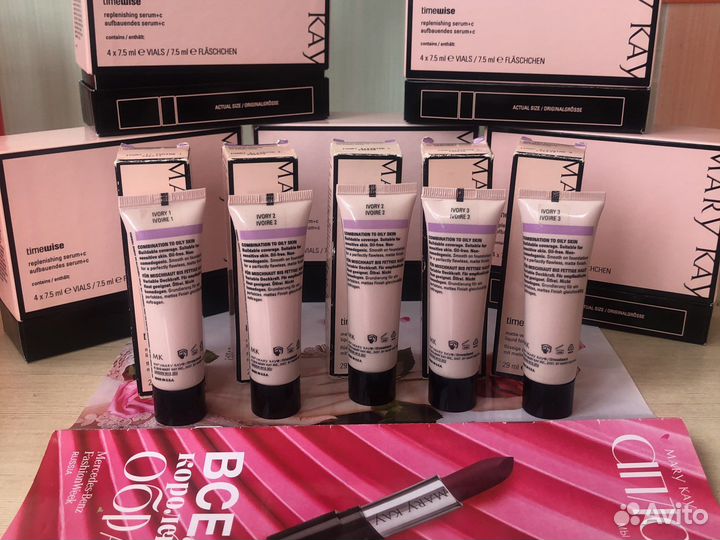 Матирующая тональная основа для нормальной кожи