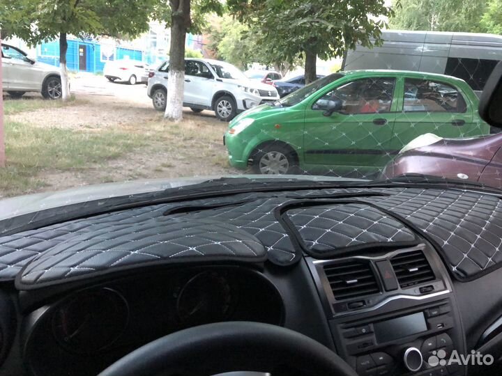 Накидка на приборную панель Лада Гранта фл