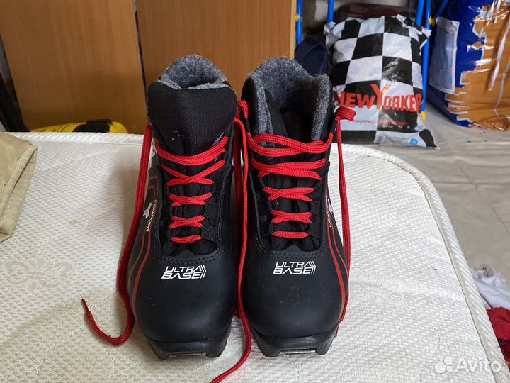 Лыжные ботинки