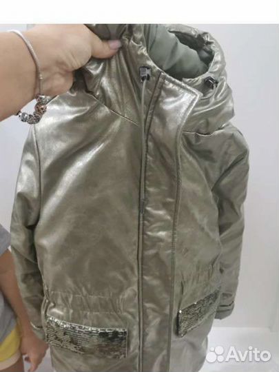 Куртка для девочки 152р