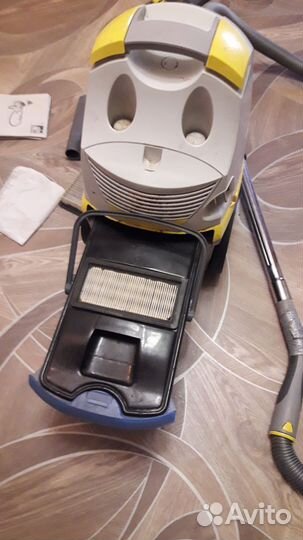 Пылесос Karcher DS 5500 с аквафильтром