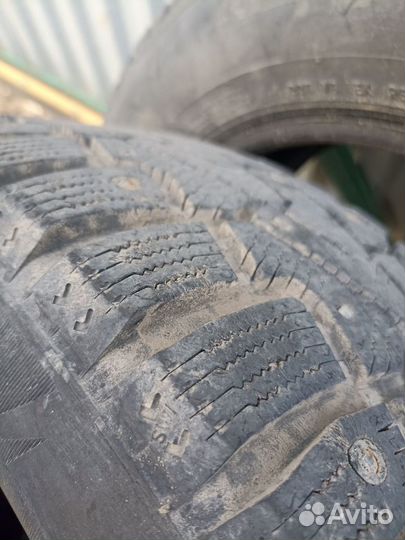 Pirelli Ice Zero 235/8 R17 204B