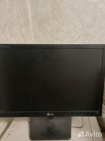 Монитор LG