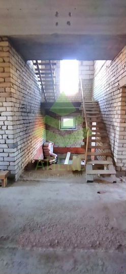 Коттедж 268,9 м² на участке 12 сот.