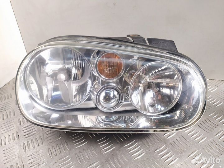Фара 1J1941016B Volkswagen Golf 4 (1997-2005)