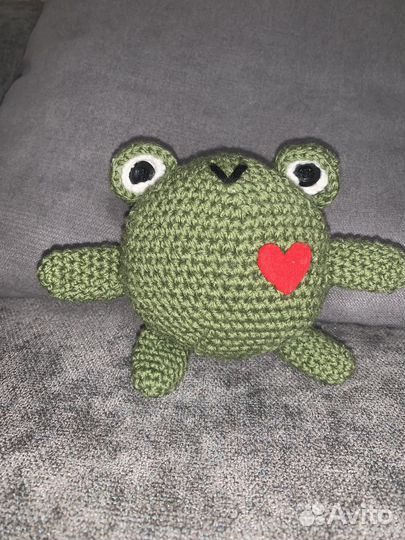 Вязаная лягушка,самодельная