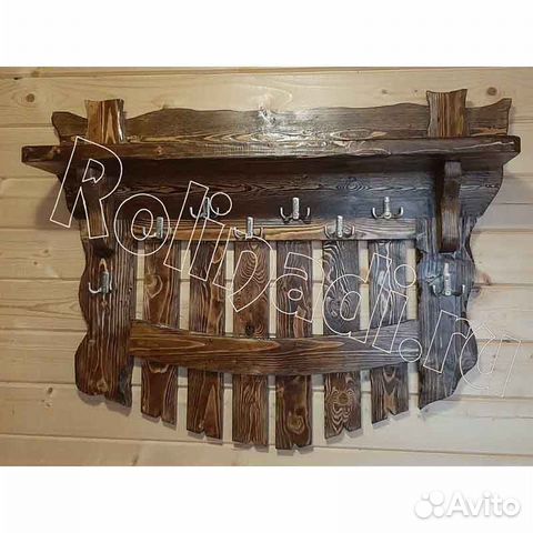 Вешалка из дерева