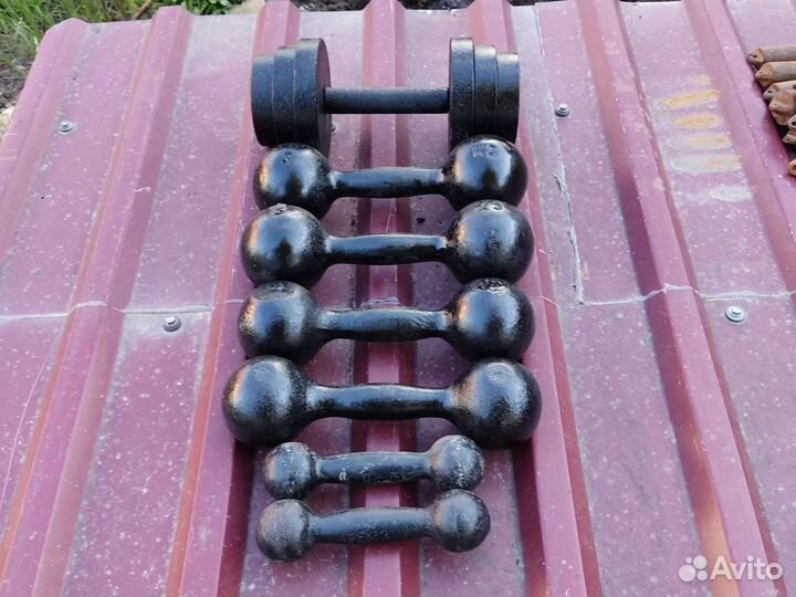 Гантели разные